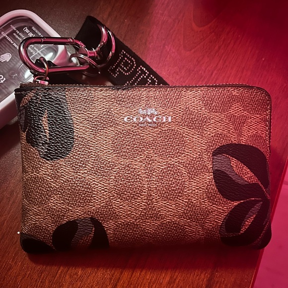 Coach Handbags - Coach Bow Brown and Black Wristlet